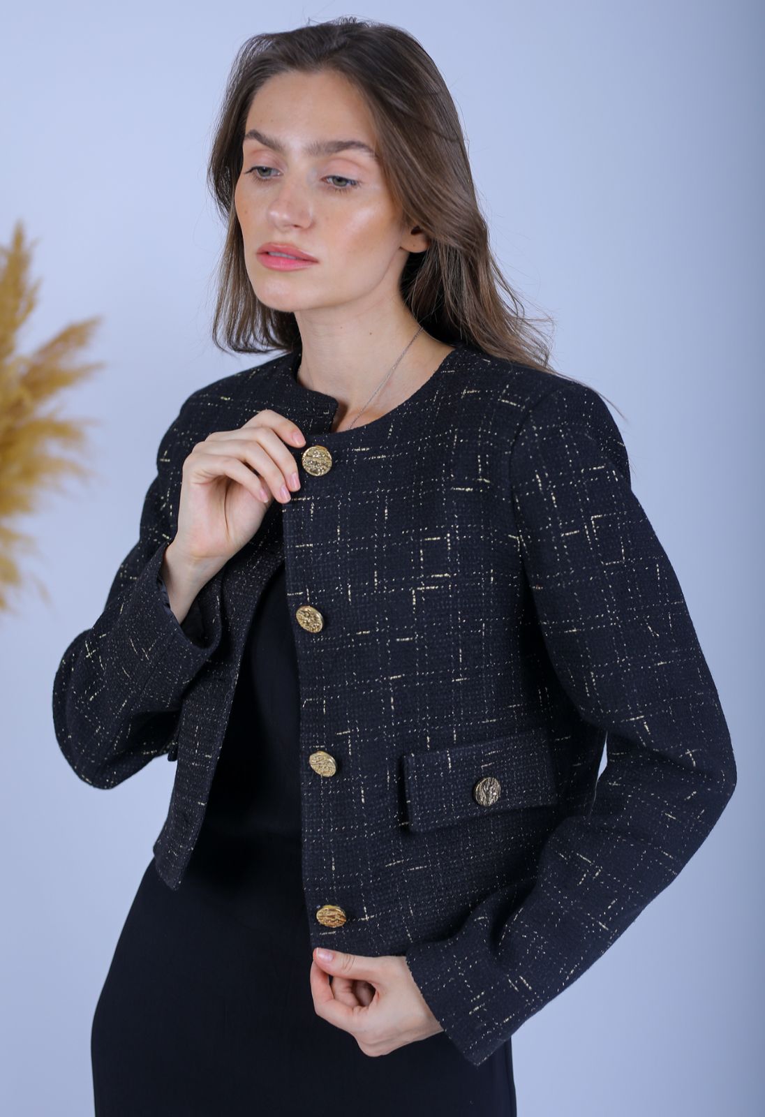 Cropped black*gold blazer